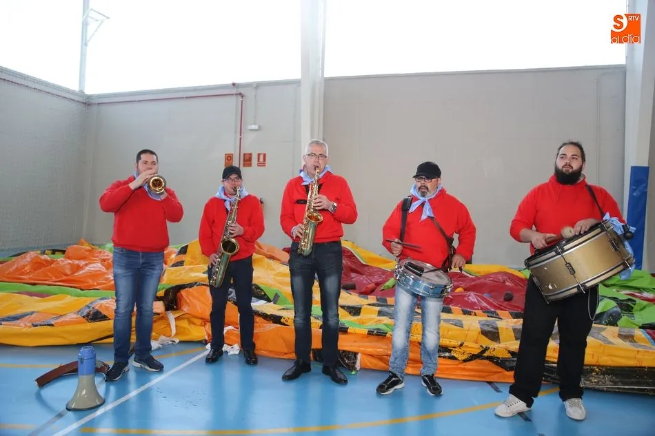 Foto 6 - Animado inicio festivo en Aldeatejada con la proclamaci&oacute;n de las reinas y reyes  