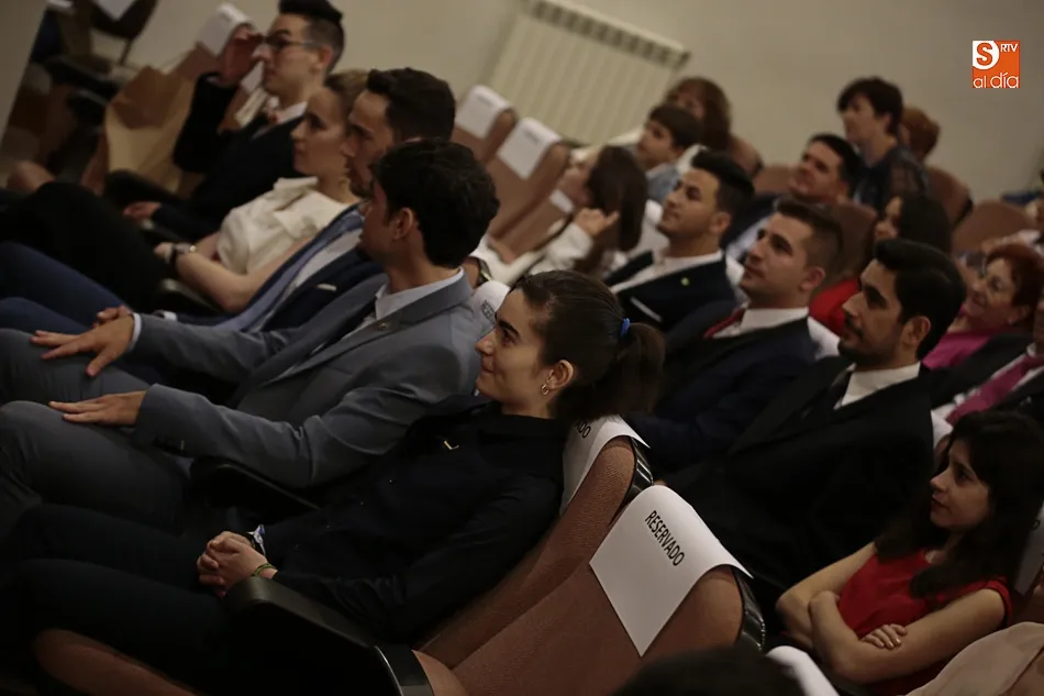 Foto 6 - Graduaci&oacute;n de los estudiantes de Geograf&iacute;a e Historia