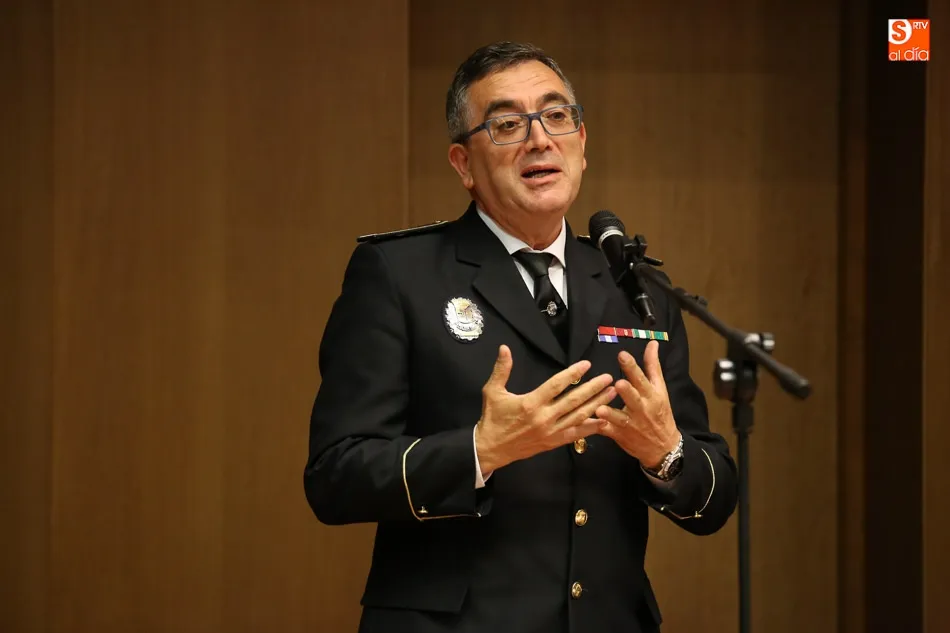Foto 6 - La asociaci&oacute;n de jubilados y pensionistas de la Polic&iacute;a Local celebra a su patr&oacute;n