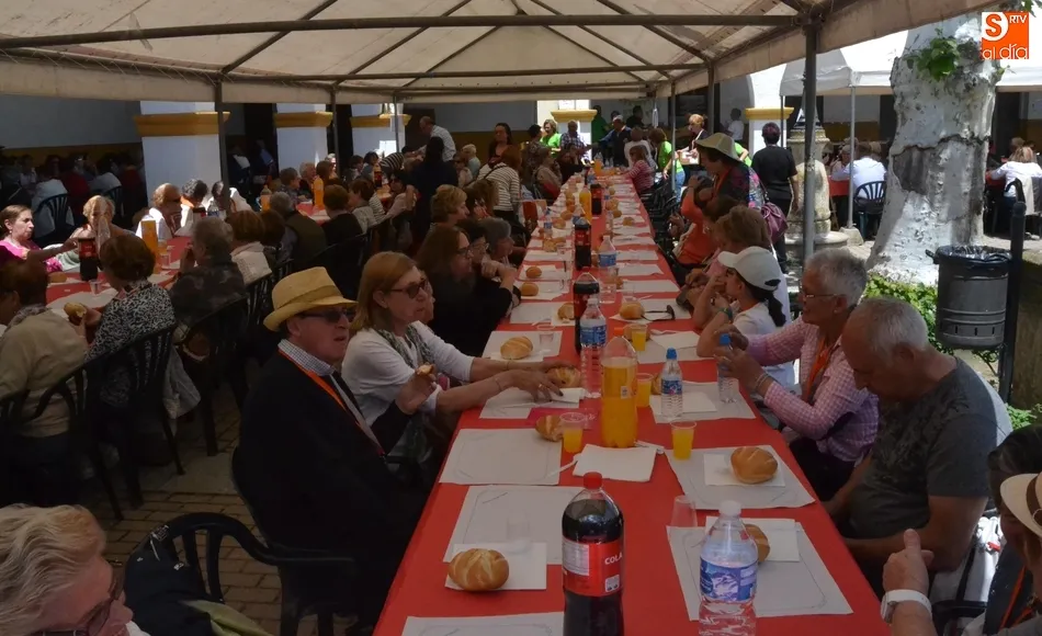 Foto 11 - El Encuentro de Encajeras revalida su &eacute;xito con gran ambiente y Jos&eacute; Pinto como invitado estelar  