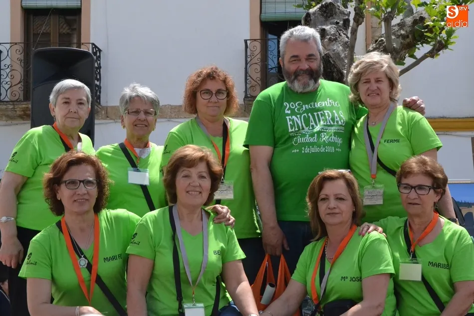 Las promotoras del Encuentro junto a José Pinto