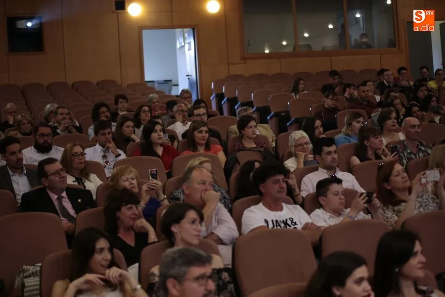 Ceremonia de graduación de los alumnos de Humanidades, Geografía e Historia y Ciencias de la...