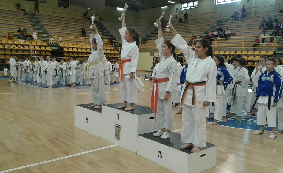 Foto 4 - Dojo Kun tendr&aacute; 3 representantes en el Campeonato Regional de Edades  