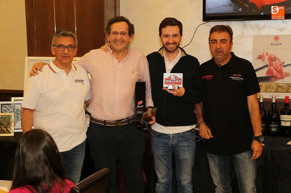 Foto 7 - Marcos Rodr&iacute;guez y Sonia V&aacute;zquez se imponen en el VI Rally Entresierras Hist&oacute;rico Guijuelo