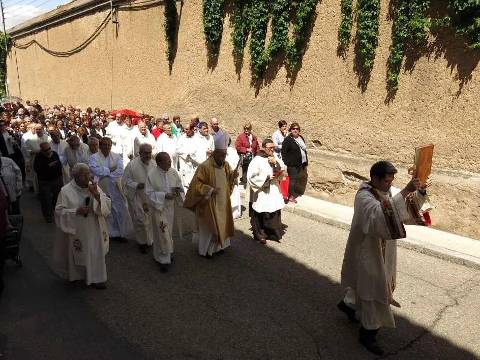 Foto 2 - M&aacute;s de 400 peregrinos ganan el Jubileo con la Di&oacute;cesis de Salamanca