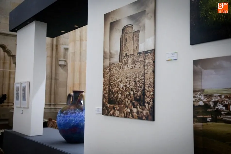 Foto 6 - Gran expectaci&oacute;n en la apertura de Crearte