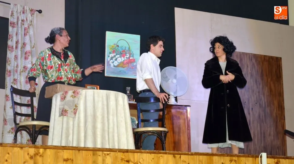 Foto 4 - La compa&ntilde;&iacute;a Cinco Sentidos ofreci&oacute; una divertida y emotiva representaci&oacute;n