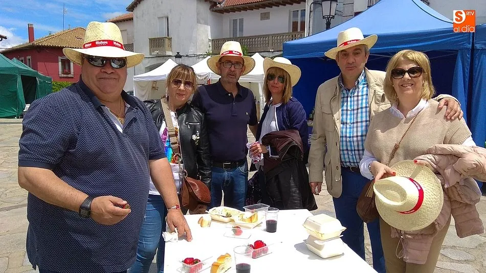 Foto 4 - La Feria Sierra Quilama llega a su final con una multitudinaria comida