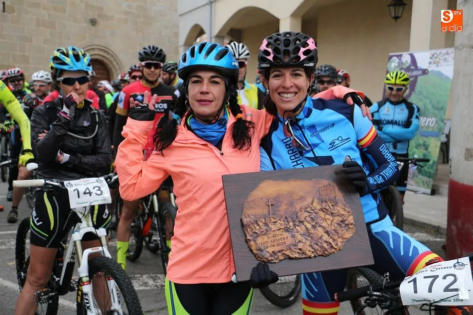 Foto 2 - M&aacute;s de 200 corredores participan en la V Subida al Pico Cervero