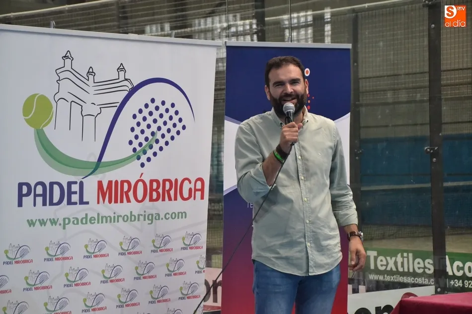 Foto 7 - Proclamados los triunfadores del I Torneo de P&aacute;del Grupo Criado  