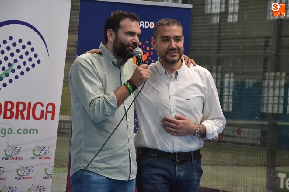 Foto 6 - Proclamados los triunfadores del I Torneo de P&aacute;del Grupo Criado  