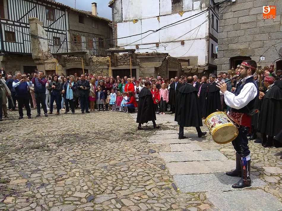 Foto 10 - La Alberca se engalana para un solemne d&iacute;a del Corpus