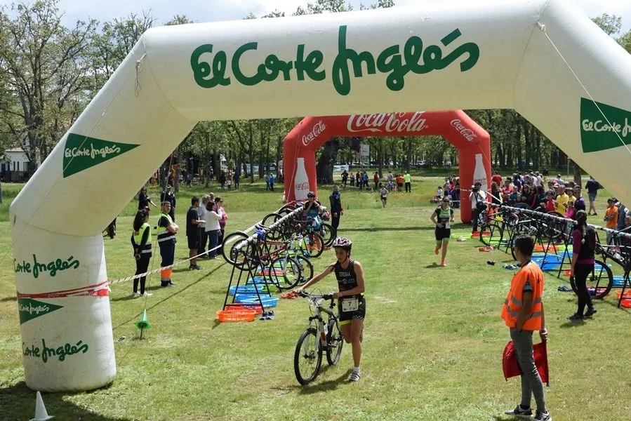 Foto 7 - Gran participaci&oacute;n en el Cross, Canicross y Duatl&oacute;n de Nava de Francia