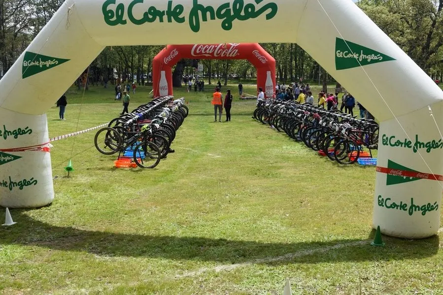 Foto 5 - Gran participaci&oacute;n en el Cross, Canicross y Duatl&oacute;n de Nava de Francia