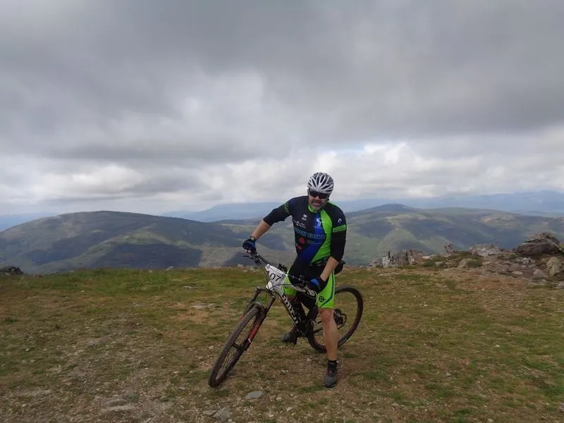 Foto 2 - 200 participantes se animan a la&nbsp;subida del Pico Cervero desde Tamames  