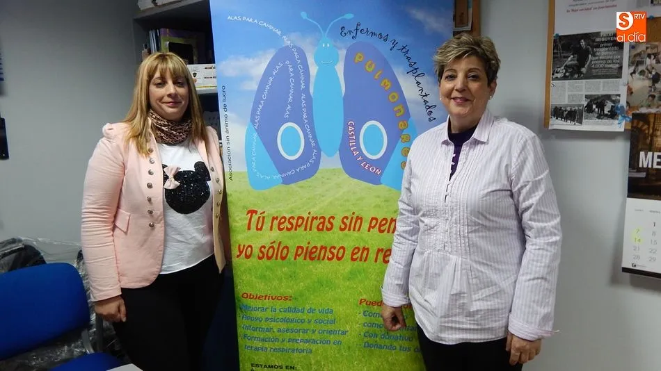 Lola Becerro y María Martín, presidenta y administrativa de la Asociación de Enfermos y Trasplantados de Pulmón de Castilla y León