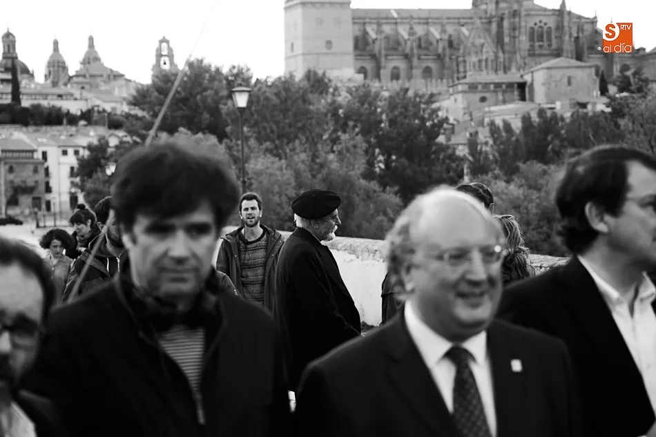 Foto 8 - El rodaje de Alejandro Amen&aacute;bar sigue en el Puente Romano y en la Universidad
