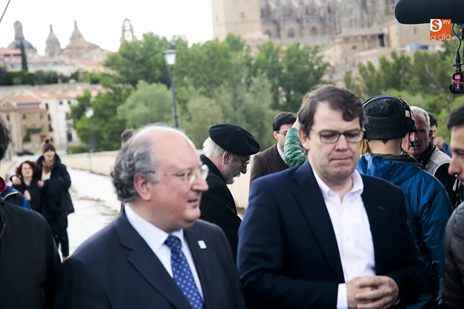 Foto 7 - El rodaje de Alejandro Amen&aacute;bar sigue en el Puente Romano y en la Universidad