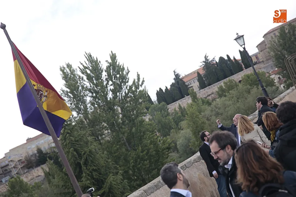 Foto 5 - El rodaje de Alejandro Amen&aacute;bar sigue en el Puente Romano y en la Universidad