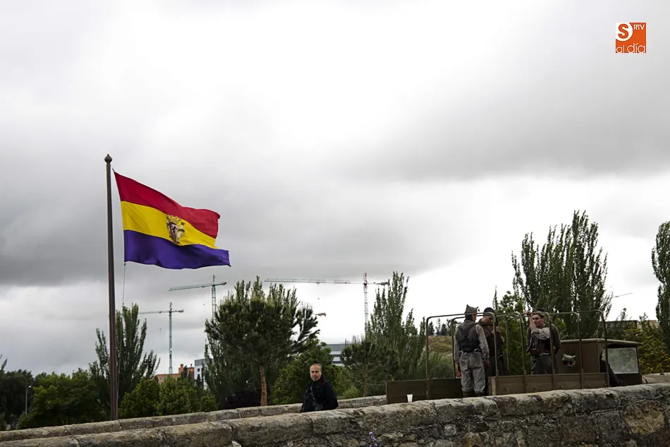 Foto 2 - El rodaje de Alejandro Amen&aacute;bar sigue en el Puente Romano y en la Universidad
