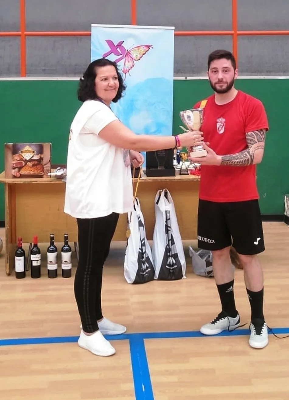 Foto 7 - F&uacute;tbol sala al servicio de la solidaridad  