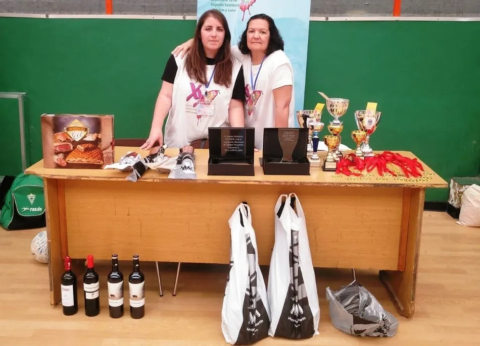 Foto 6 - F&uacute;tbol sala al servicio de la solidaridad  