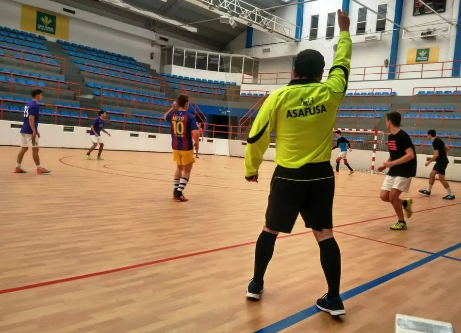 Foto 5 - F&uacute;tbol sala al servicio de la solidaridad  