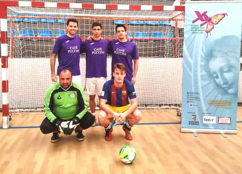 Foto 4 - F&uacute;tbol sala al servicio de la solidaridad  