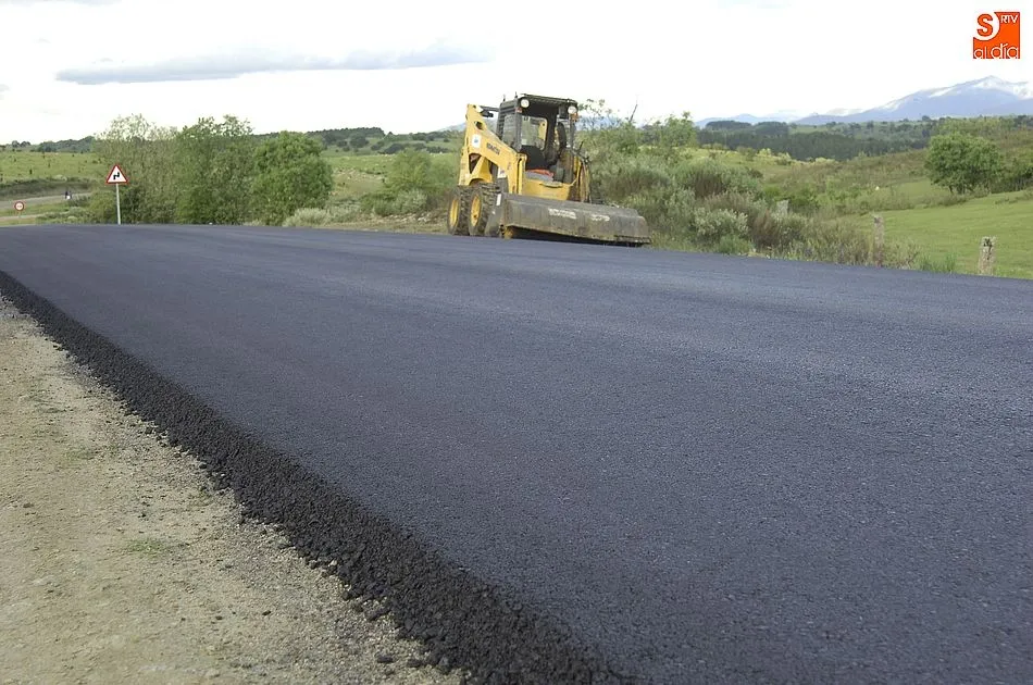 Foto 5 - Cr&iacute;ticas desde Robleda a la Diputaci&oacute;n por dejar sin culminar el arreglo de la carretera a El...