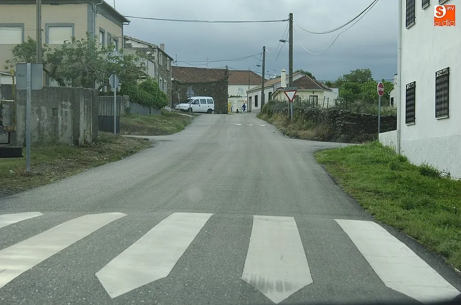 Foto 2 - Cr&iacute;ticas desde Robleda a la Diputaci&oacute;n por dejar sin culminar el arreglo de la carretera a El...