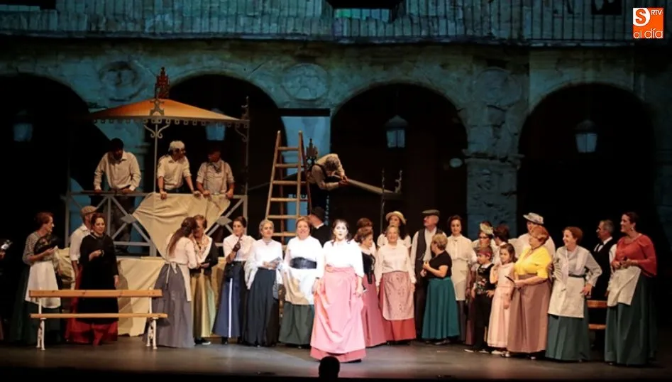 Una de las escenas de la zarzuela ‘Salamanca o la singular verbena del Paseo de la Estación’