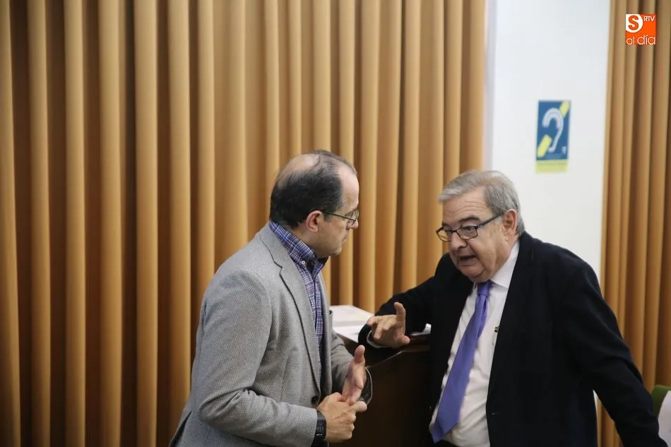 Foto 6 - La Facultad de Medicina despide el curso con diplomas para los Alumnos Internos Acad&eacute;micos