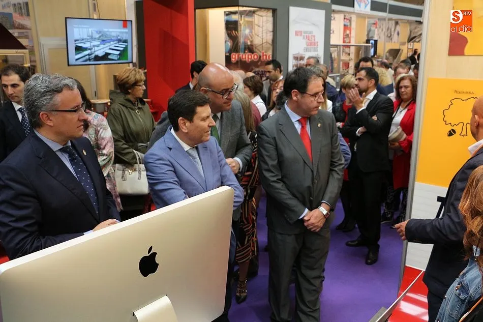 Foto 6 - La recuperaci&oacute;n de empleo protagoniza la apertura de la FIC 2018