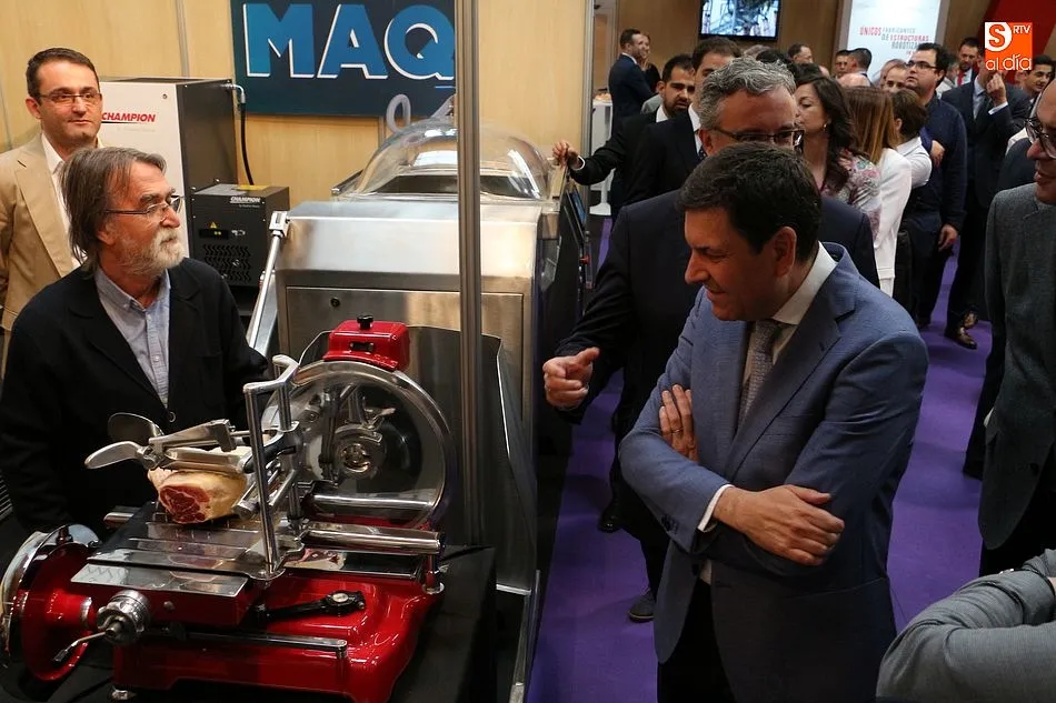 Foto 4 - La recuperaci&oacute;n de empleo protagoniza la apertura de la FIC 2018