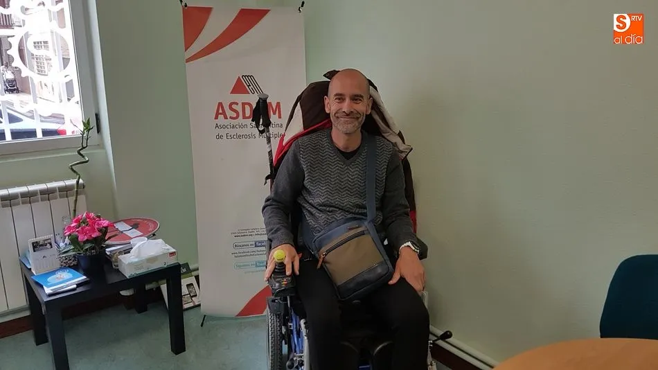 Ángel Javier Martín Vicente, con esclerosis múltiple desde hace 14 años