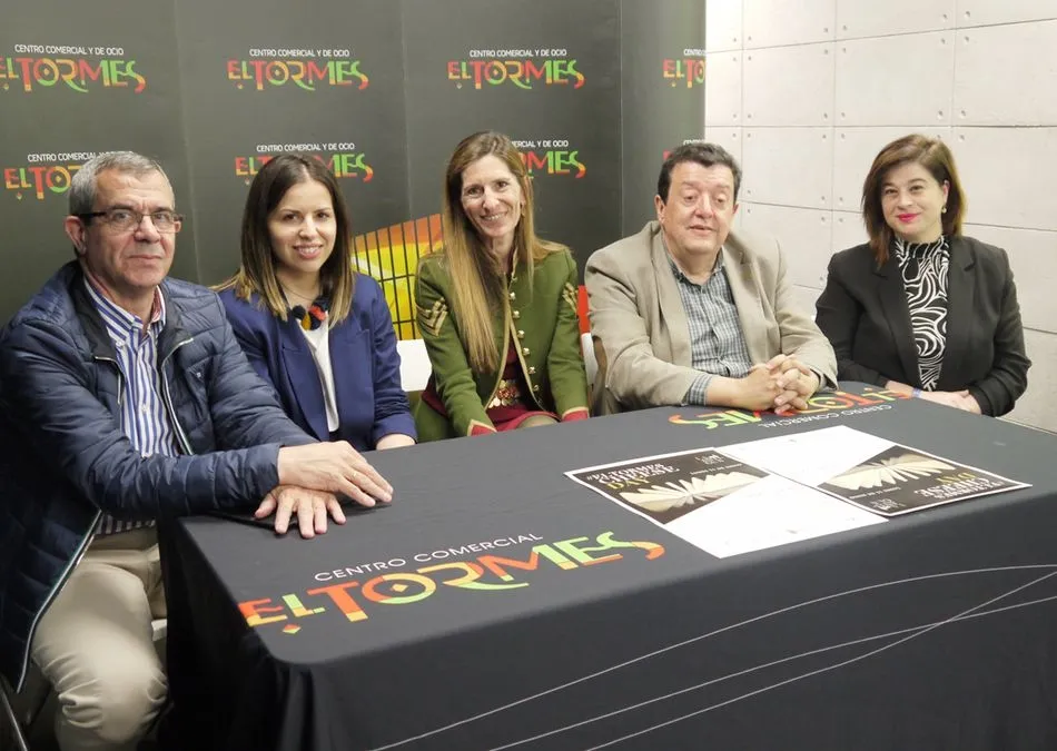 Foto 2 - El Centro Comercial Tormes abre sus puertas al mundo del queso con la segunda edici&oacute;n del...