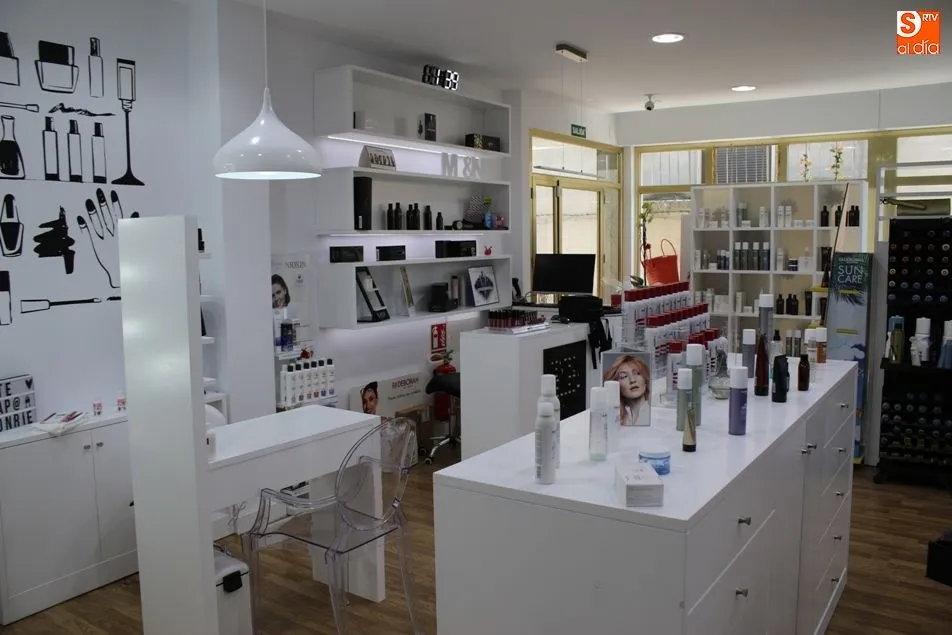 Foto 2 - Centro de Belleza 37800, sal&oacute;n integral de peluquer&iacute;a, est&eacute;tica y maquillaje