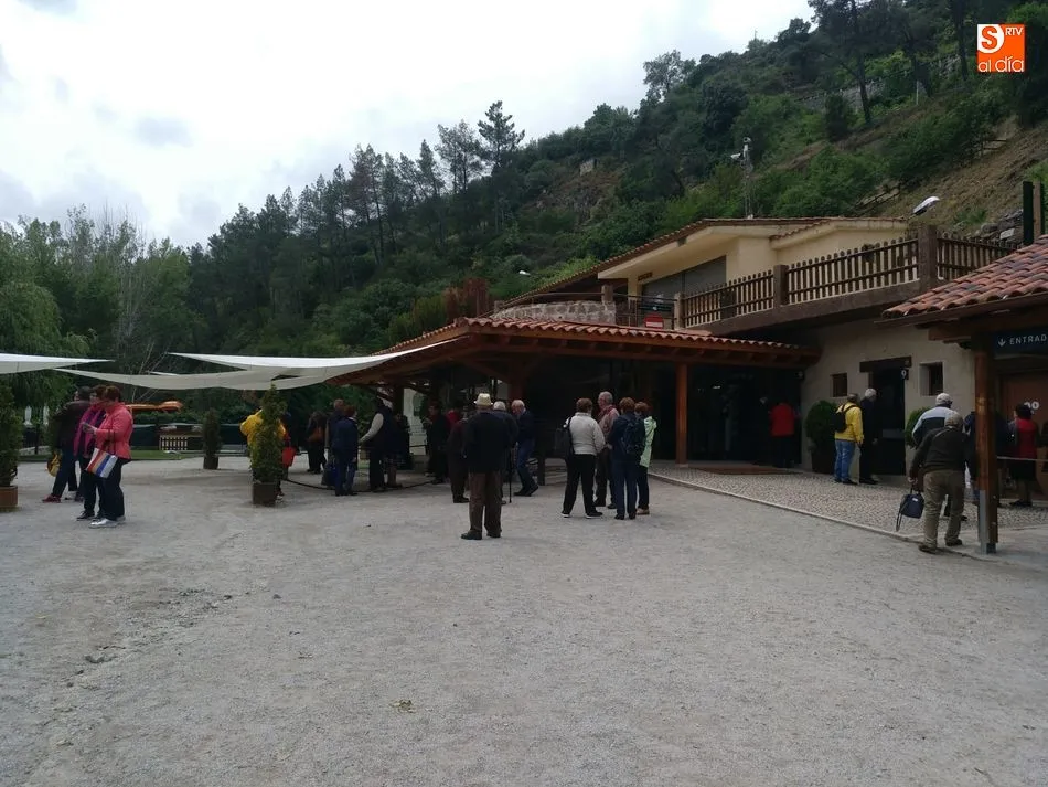 Foto 5 - Los Mayores de Lumbrales disfrutan de un buen d&iacute;a en Miranda do Douro