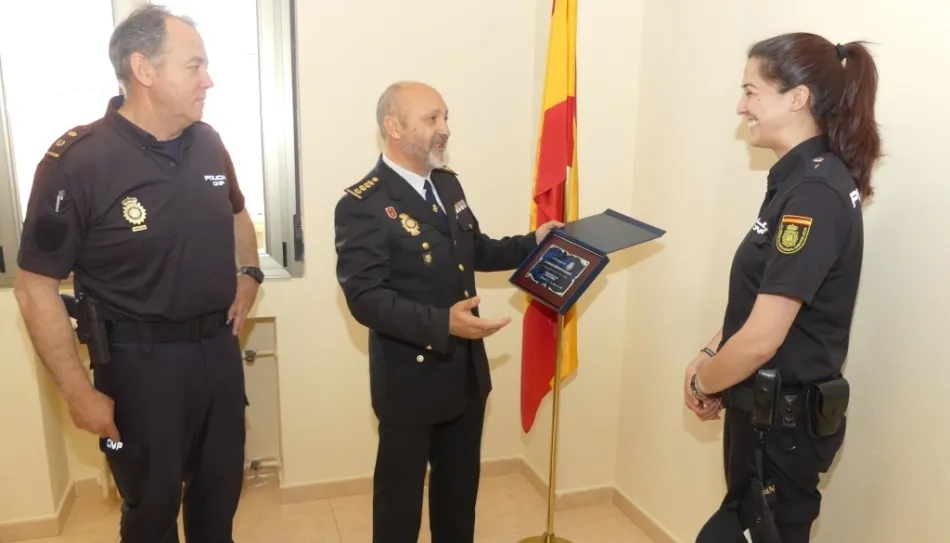 Foto 2 - Concluyen las pr&aacute;cticas de ocho alumnos de la Polic&iacute;a Nacional