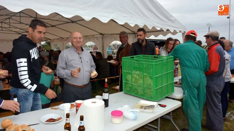 Foto 6 - Gran animaci&oacute;n de p&uacute;blico en la feria ganadera de junio de Ba&ntilde;ob&aacute;rez