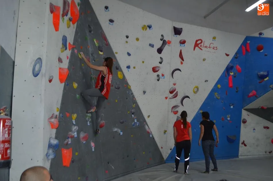 Foto 7 - La Ola Centro de Escalada, pasi&oacute;n por un deporte en auge