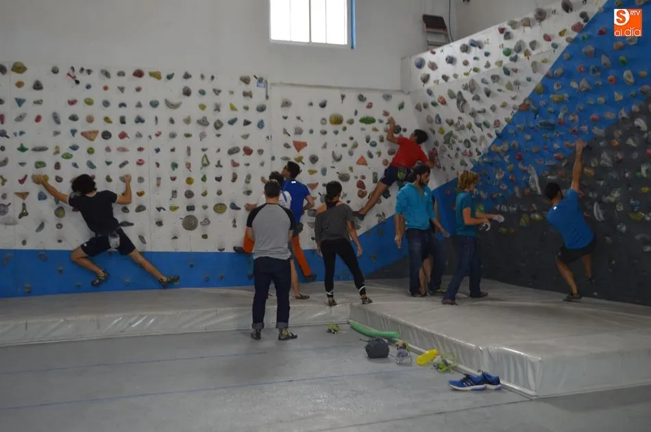 Foto 2 - La Ola Centro de Escalada, pasi&oacute;n por un deporte en auge