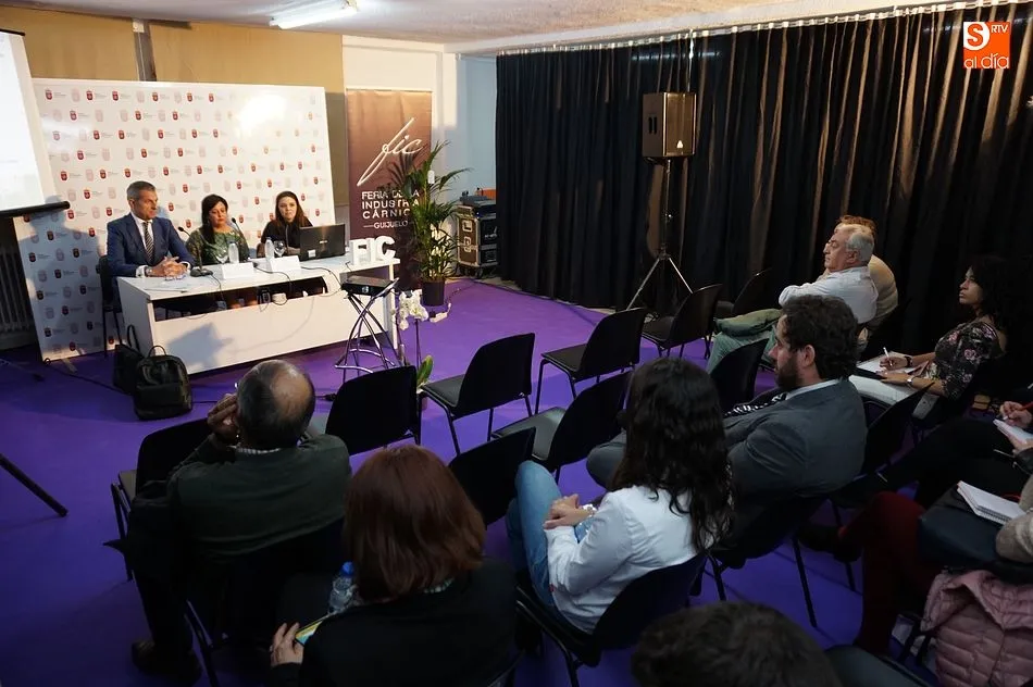 Foto 3 - El volumen de negocio arranca en la segunda jornada de la FIC