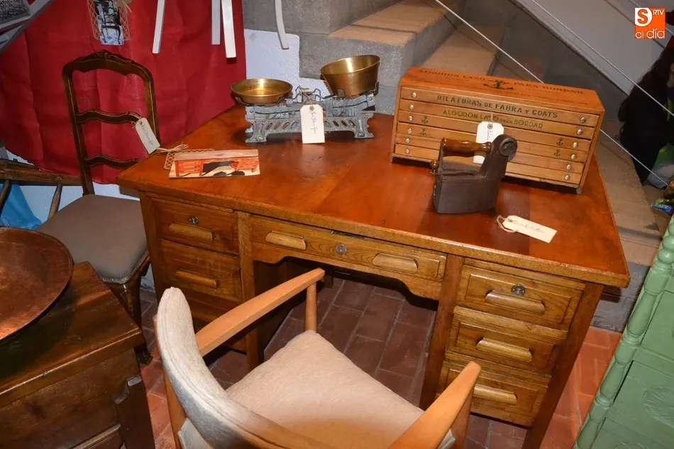 Foto 4 - La Casa de la Cultura se llena con 158 muebles del Taller de Restauraci&oacute;n  