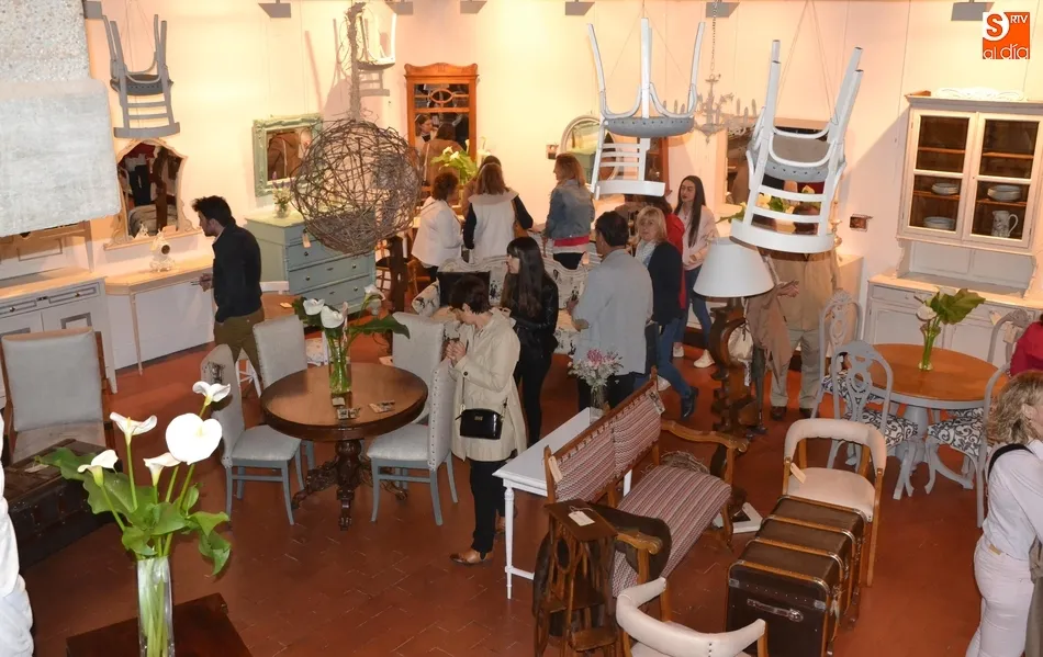 Foto 2 - La Casa de la Cultura se llena con 158 muebles del Taller de Restauraci&oacute;n  