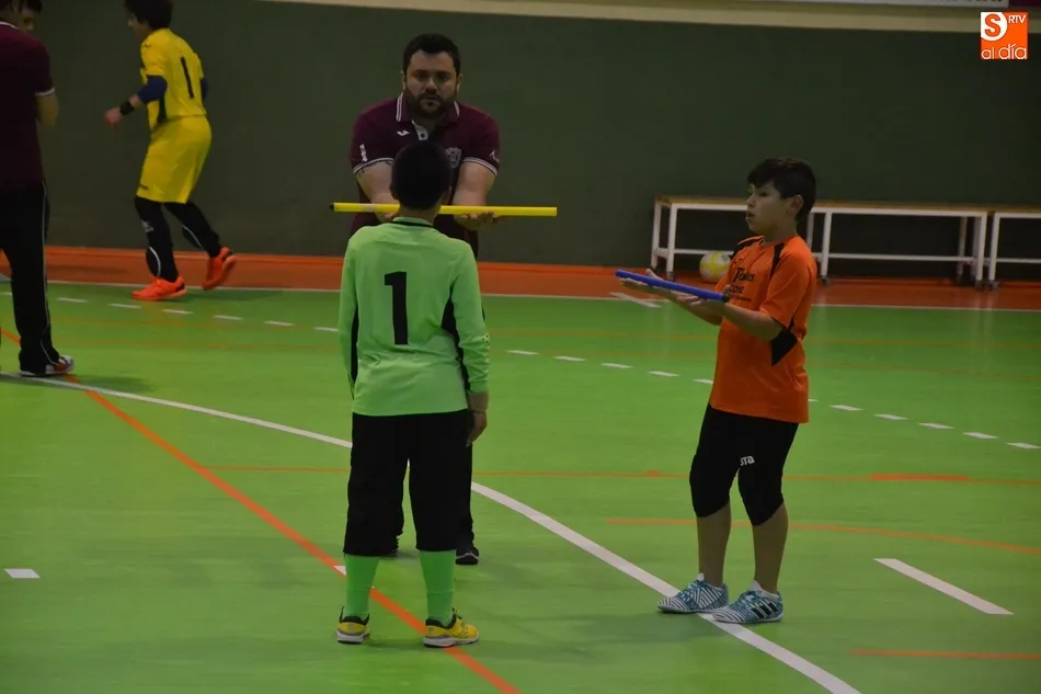 Foto 10 - Los porteros del III Columnas disfrutan de un entreno especial con t&eacute;cnicos de la Federaci&oacute;n  