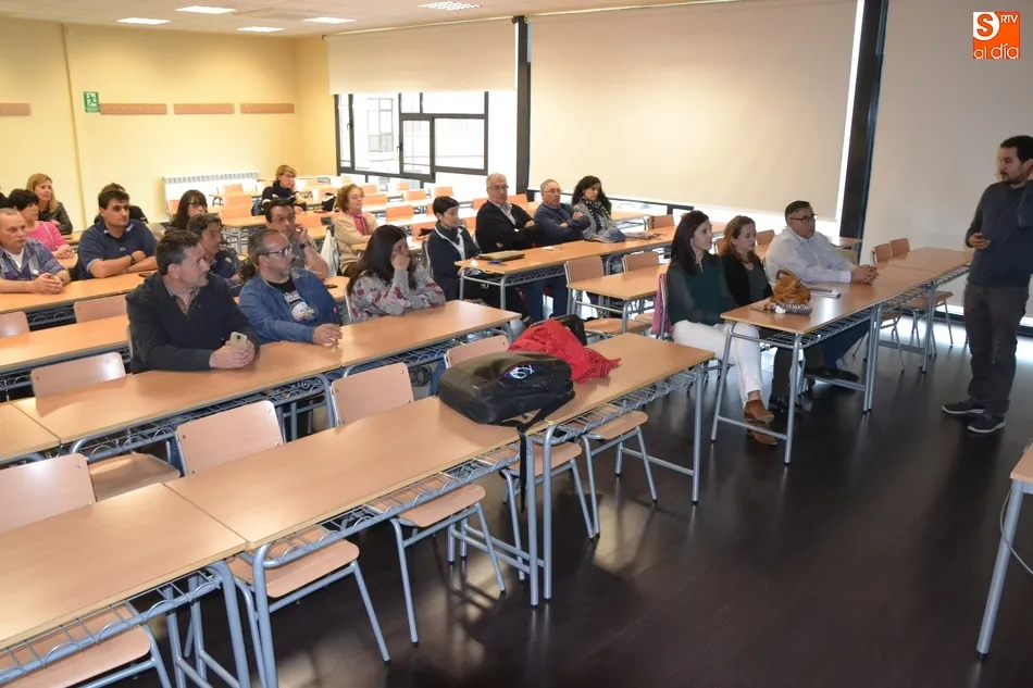 Foto 4 - Explicadas en una sesi&oacute;n informativa las claves de la nueva Sede Electr&oacute;nica  