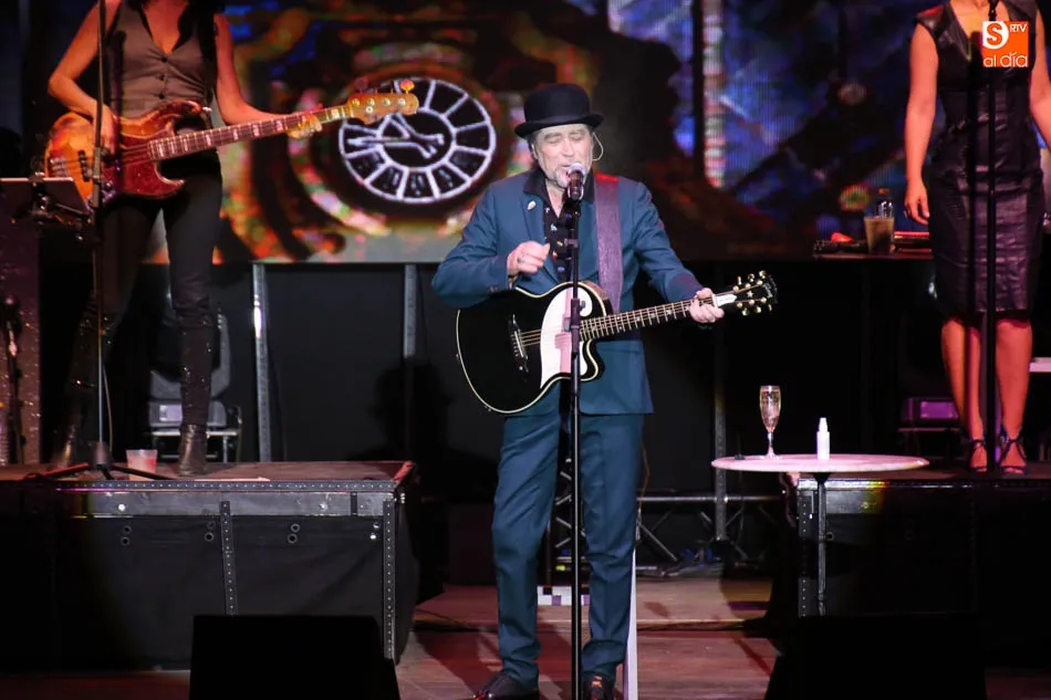 Foto 5 - Joaqu&iacute;n Sabina lo niega todo en el Multiusos con la verdad de su m&uacute;sica