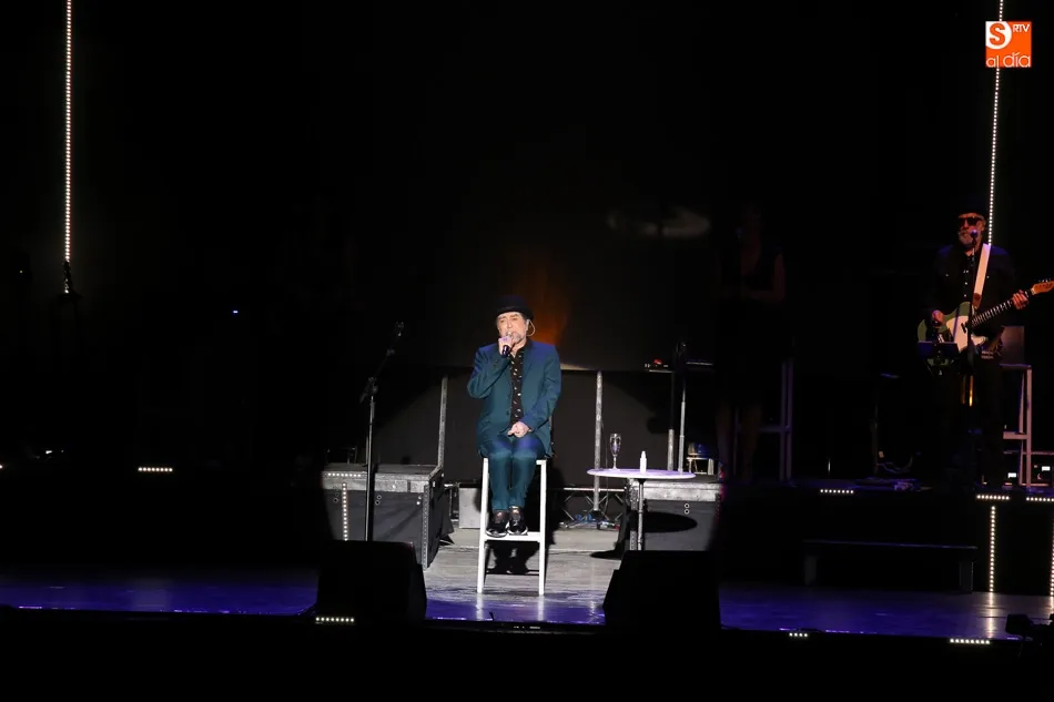 Foto 2 - Joaqu&iacute;n Sabina lo niega todo en el Multiusos con la verdad de su m&uacute;sica