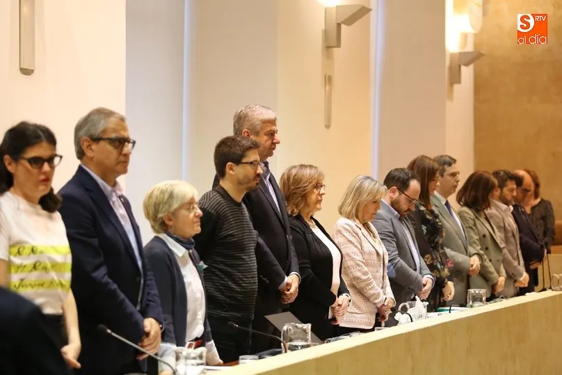 Foto 3 - El Ayuntamiento incorpora cuatro nuevos autobuses urbanos por un mill&oacute;n de euros